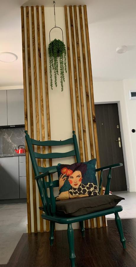 Metro Trocka Apartment وارسو المظهر الخارجي الصورة