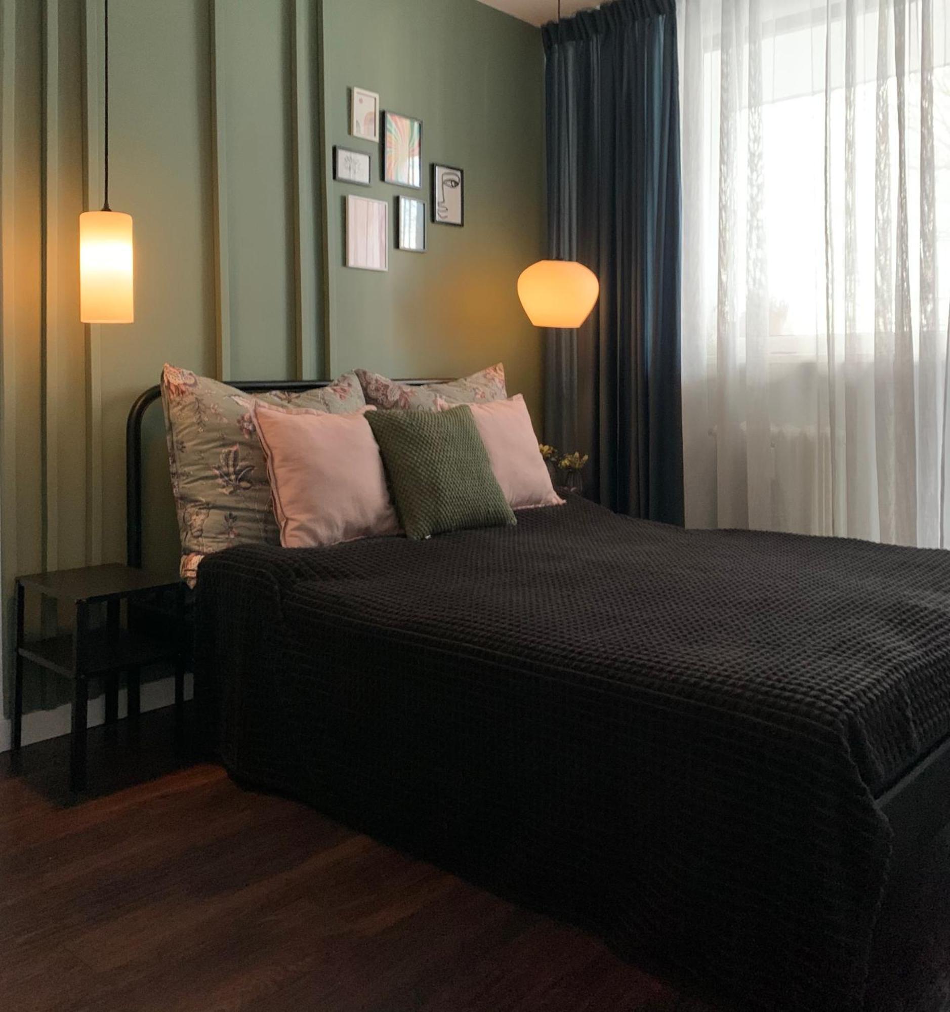 Metro Trocka Apartment وارسو المظهر الخارجي الصورة