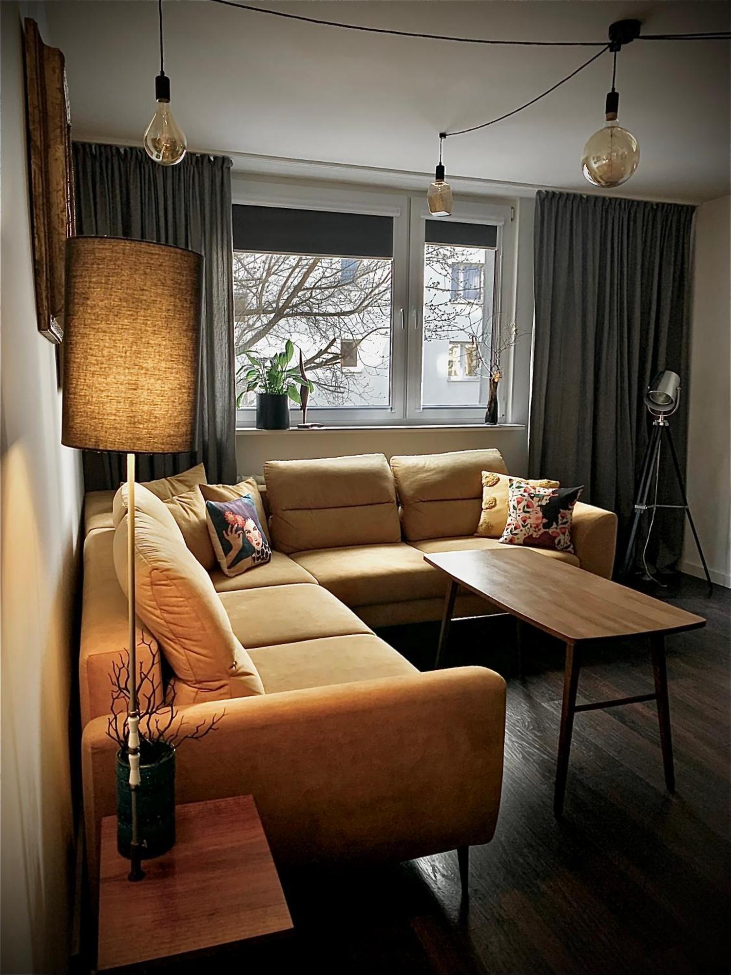Metro Trocka Apartment وارسو المظهر الخارجي الصورة